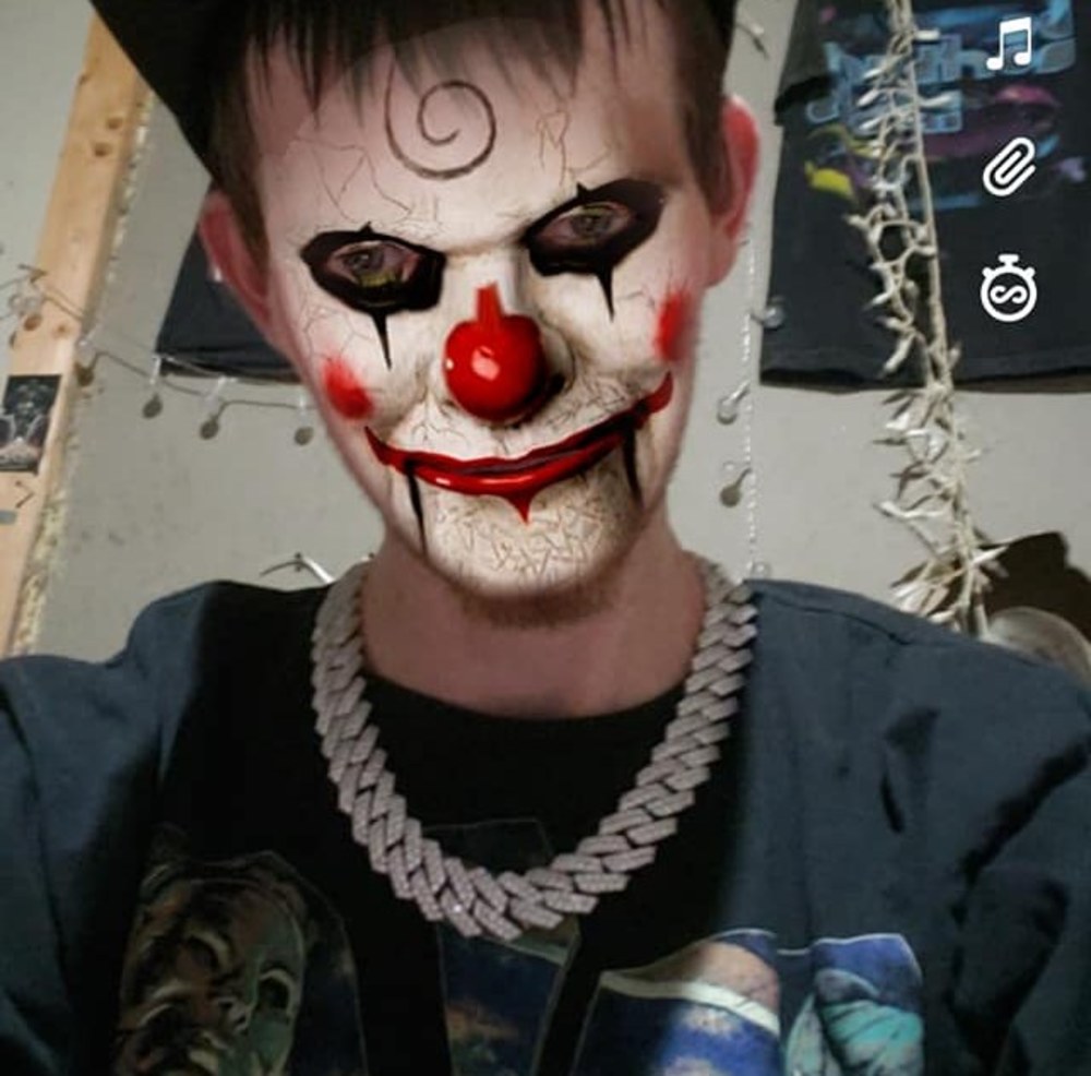 Meet your Posher, Hunter